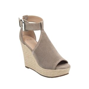 Marc Fisher Allison Espadrille wedges